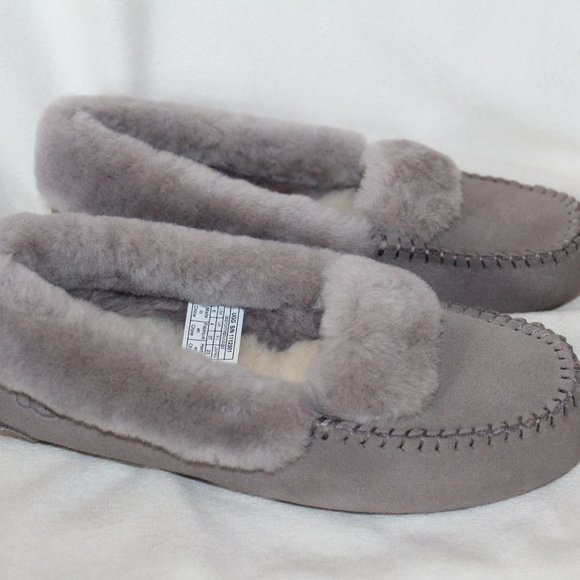 NIB UGG WOMEN'S SPILL SEAM SUEDE SHEARLING SLIP ON SLIPPERS GRAY - Picture 4 of 7